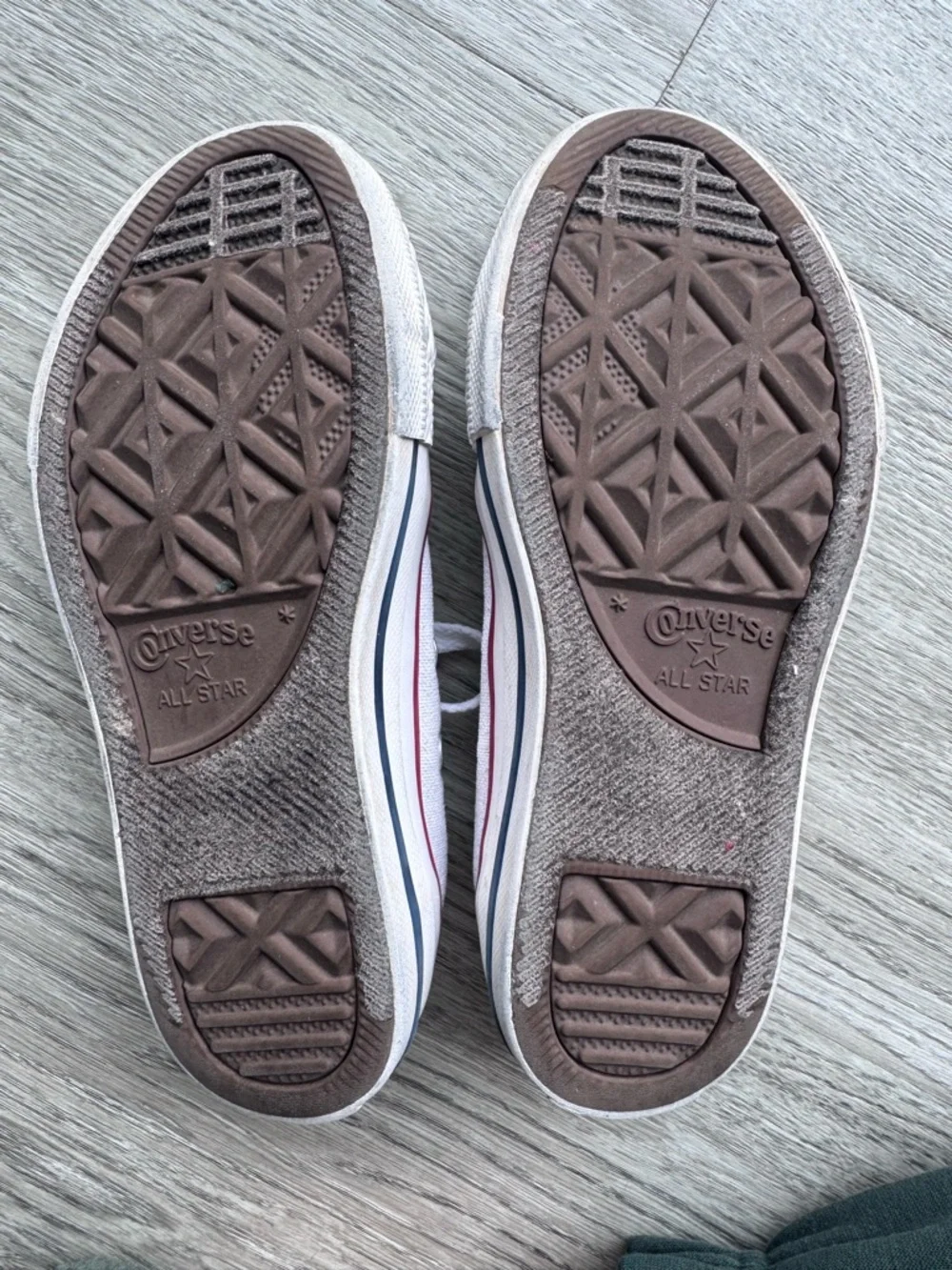 CONVERSE KIDS' CHUCK TAYLOR ALL STAR CLASSIC LOW TOP SHOES Size 12.5